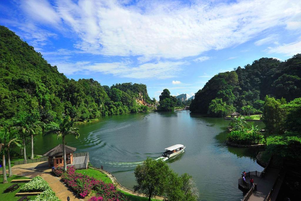 Holiday home Season Promotion! 4b11b Mountainview 16 Pax *