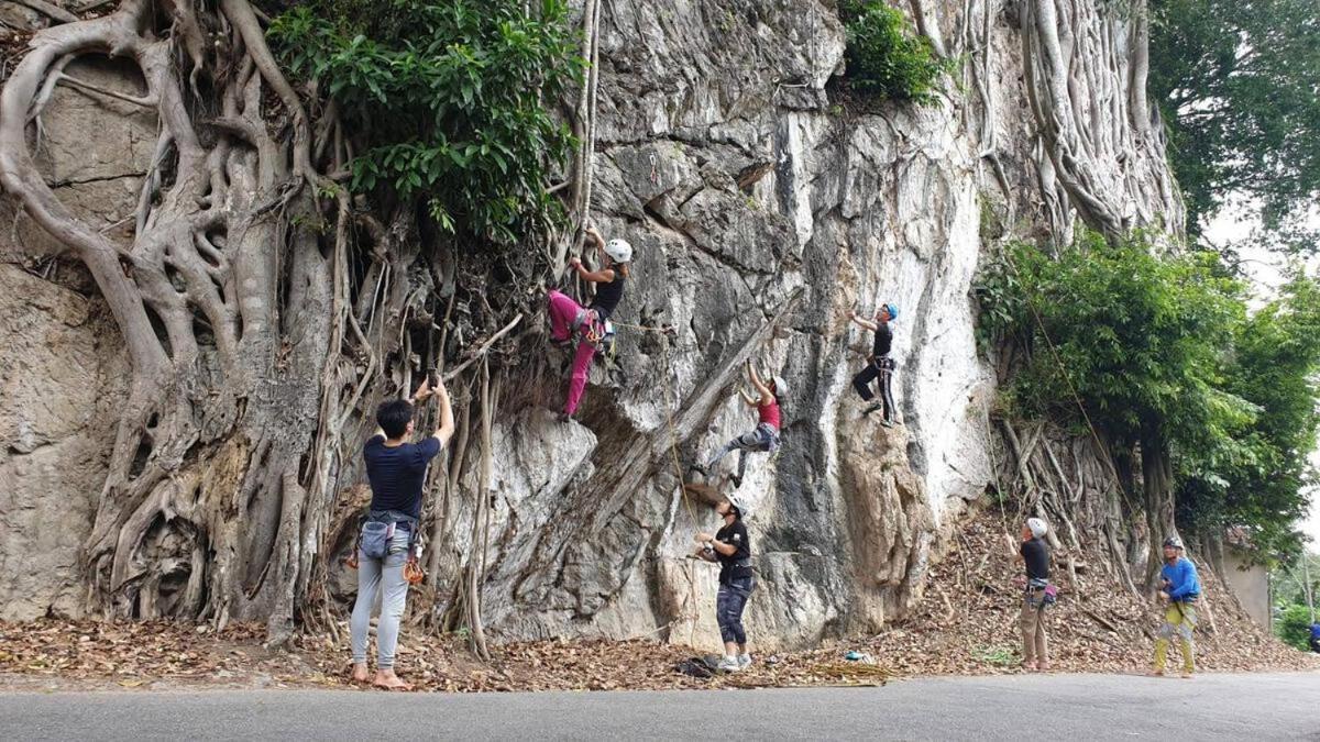 Rumah percutian Season Promotion! 4b11b Mountainview 16 Pax *